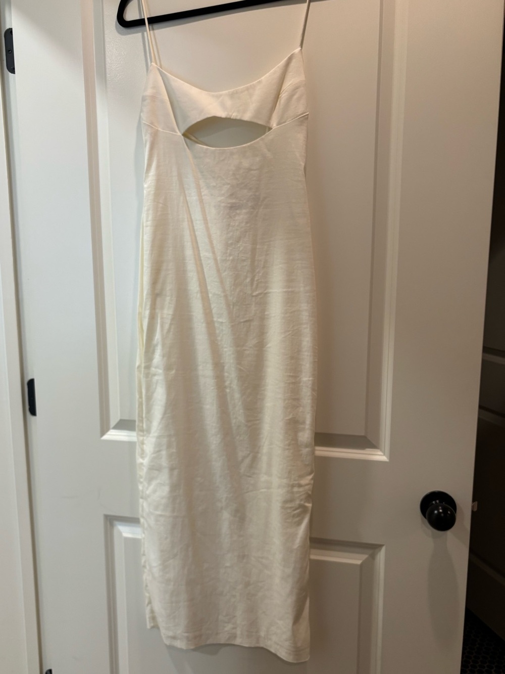 NWOT Zara White Dress with Cutout